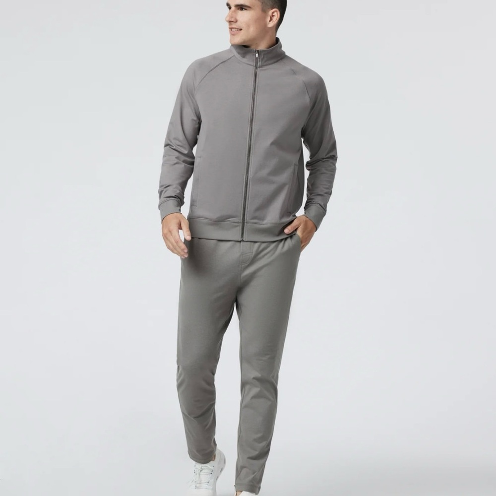 Vuori Men's Gray Lightweight Joggers